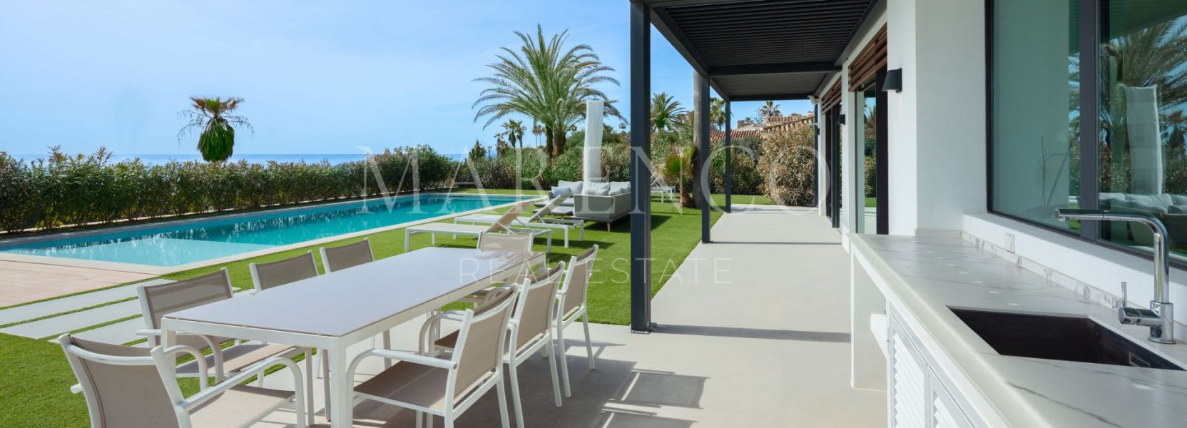 Villa  en El Saladillo, Estepona Este, Estepona