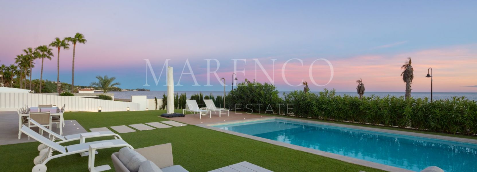 Villa  en El Saladillo, Estepona Este, Estepona