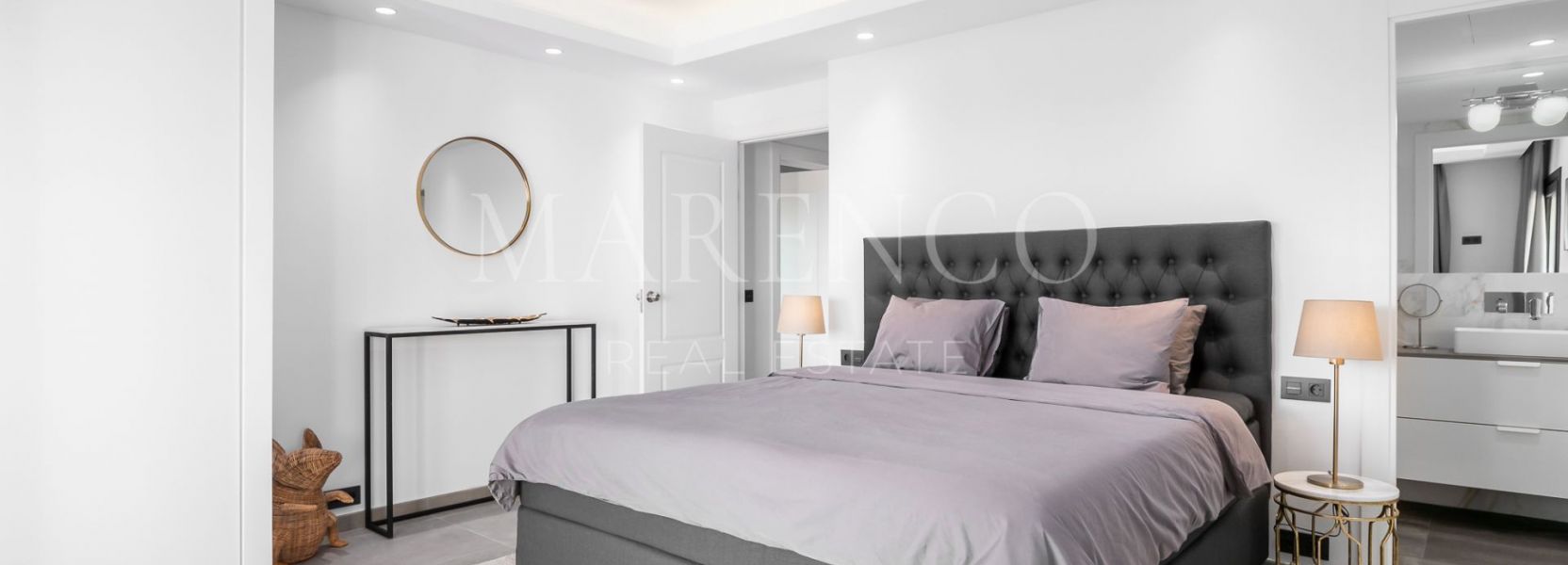 Duplex  à Las Colinas de Marbella, Benahavis