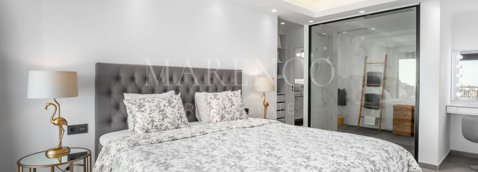 Duplex  à Las Colinas de Marbella, Benahavis