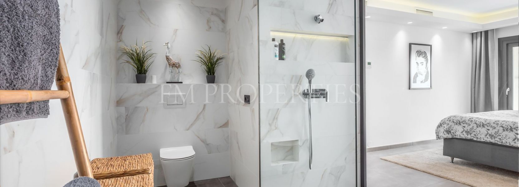 Duplex  en Las Colinas de Marbella, Benahavis