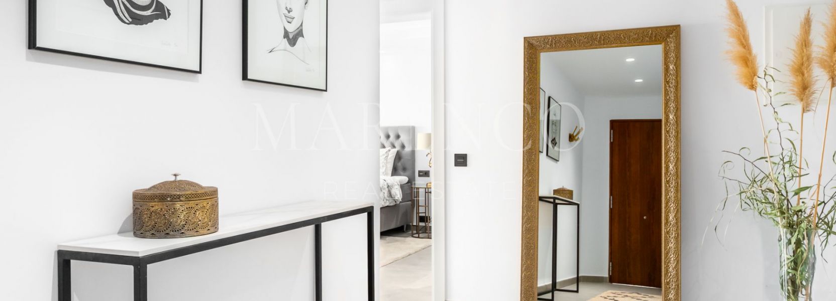 Duplex  à Las Colinas de Marbella, Benahavis