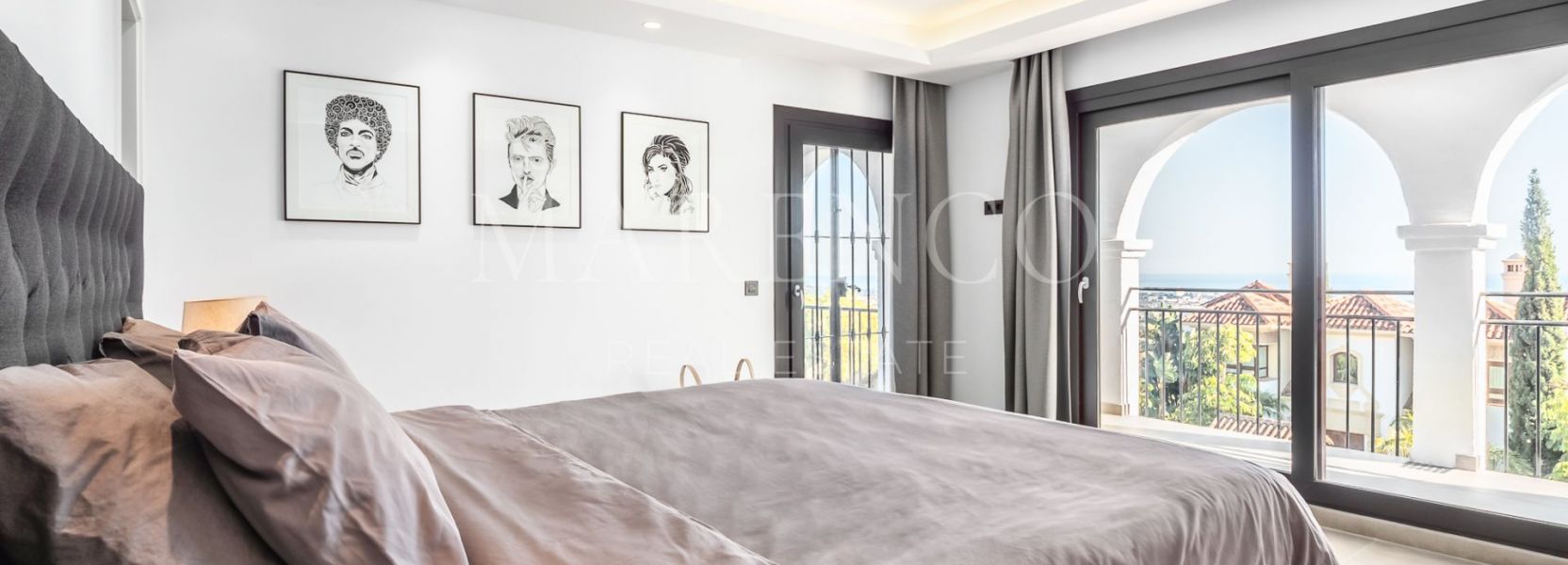 Duplex  à Las Colinas de Marbella, Benahavis