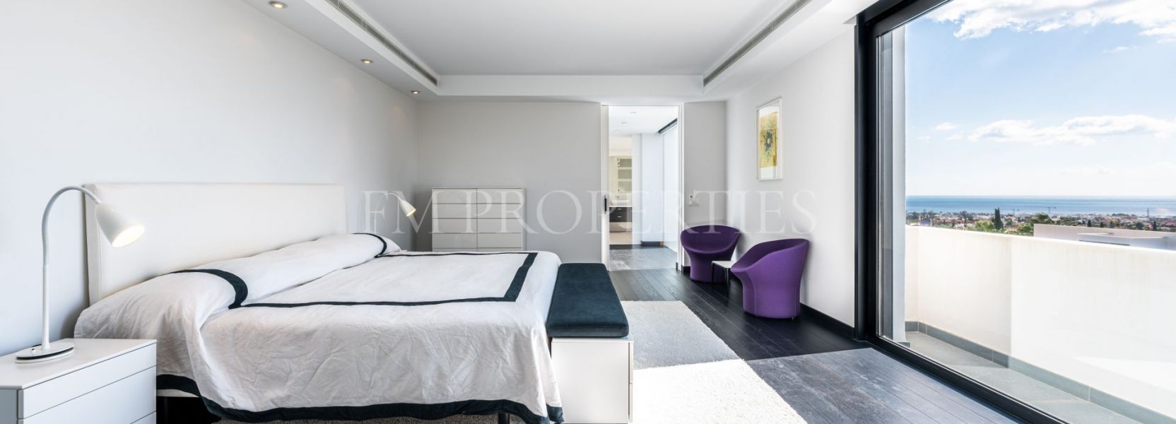 Villa  in Los Flamingos Golf, Benahavis