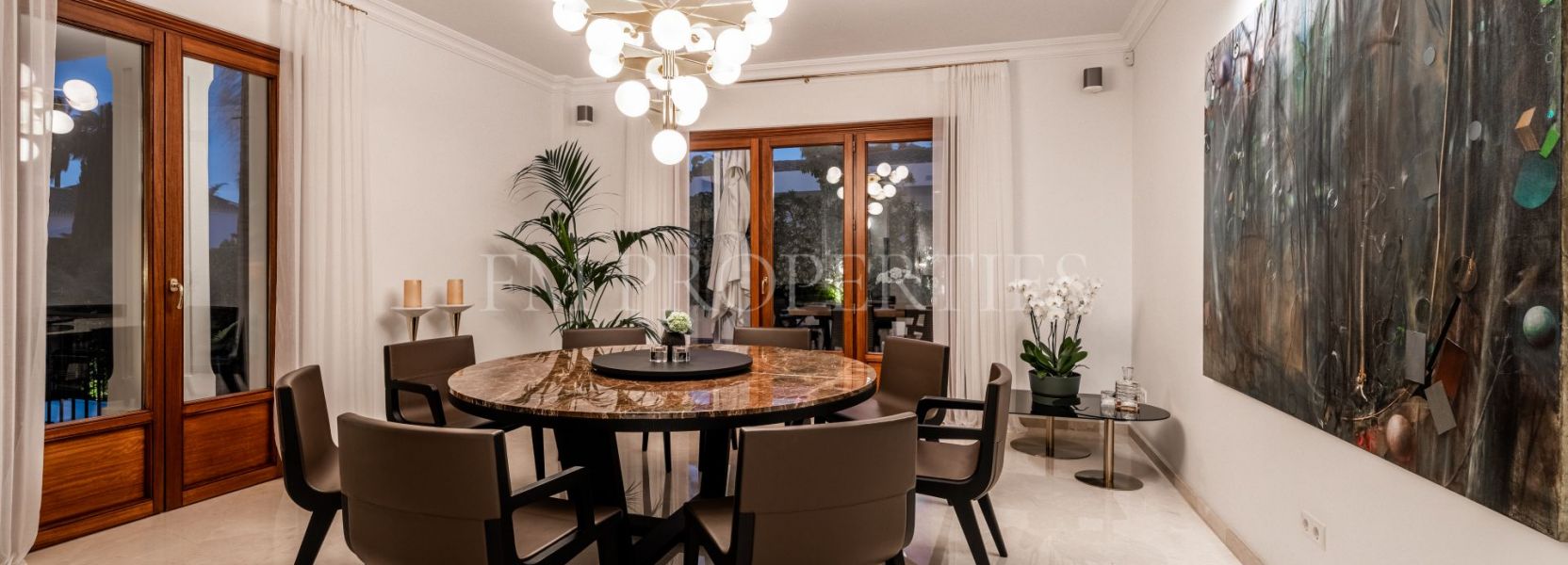 Villa  in Sierra Blanca, Marbella Golden Mile, Marbella