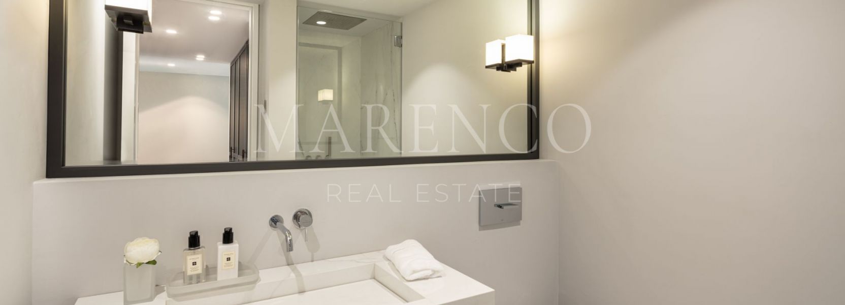 Apartment  in Marina Puente Romano, Marbella Golden Mile, Marbella