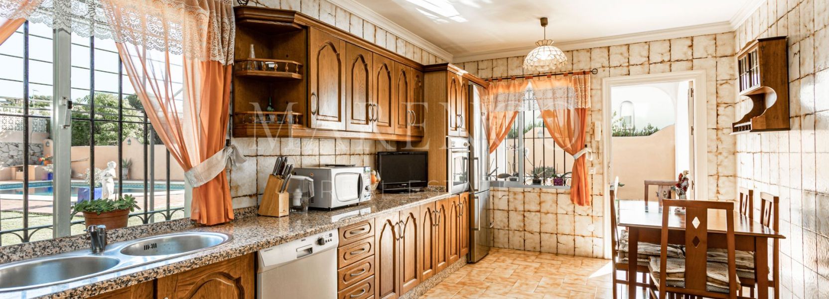 Villa  en Huerta del Prado, Marbella, Marbella