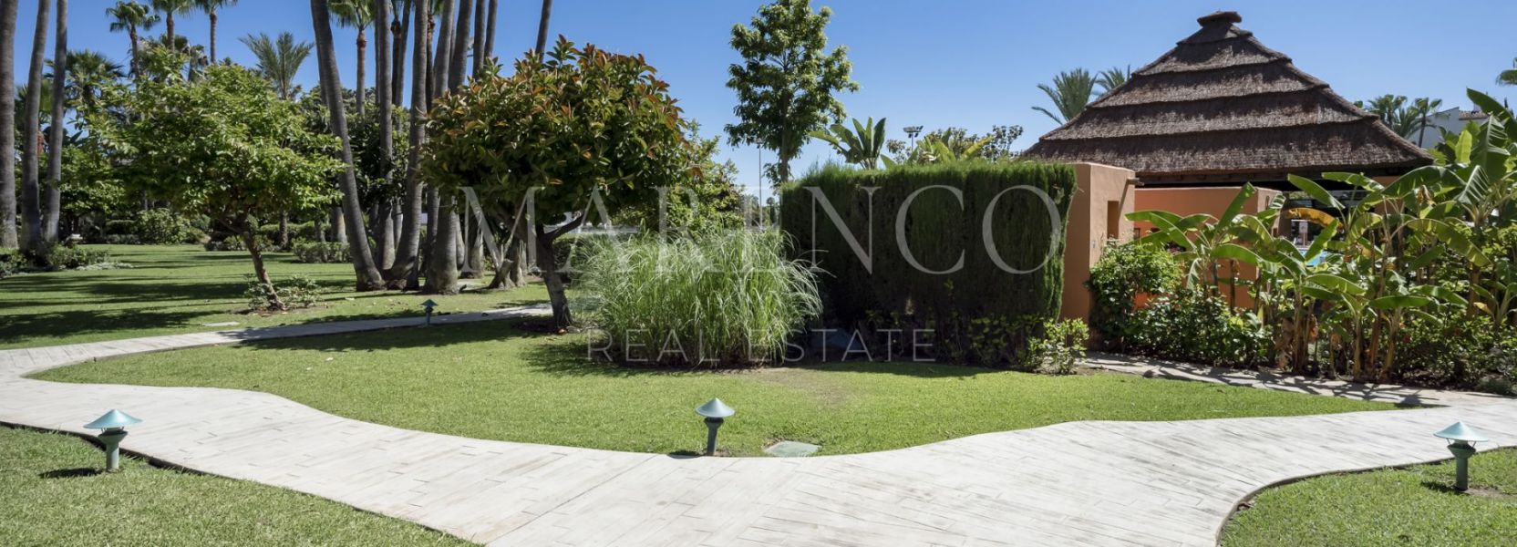 Duplex Penthouse  à Puente Romano, Marbella Golden Mile, Marbella