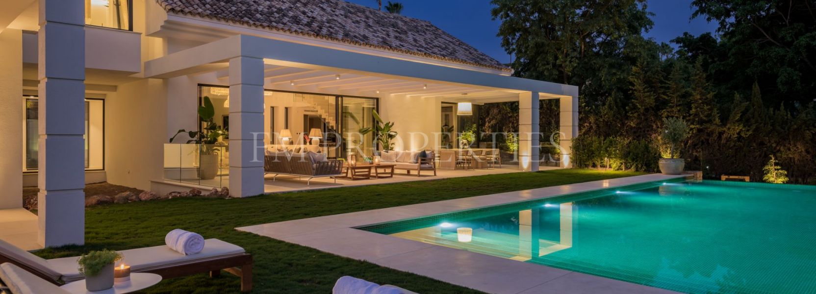 Villa  in El Paraiso, Estepona East, Estepona