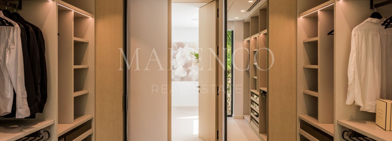 Villa  en El Paraiso, Estepona Este, Estepona