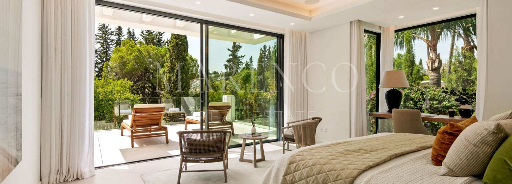 Villa  en El Paraiso, Estepona Este, Estepona