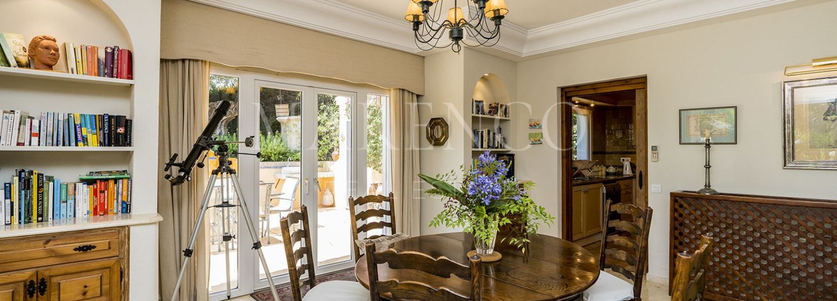 Villa  en Mirador del Paraiso, Benahavis