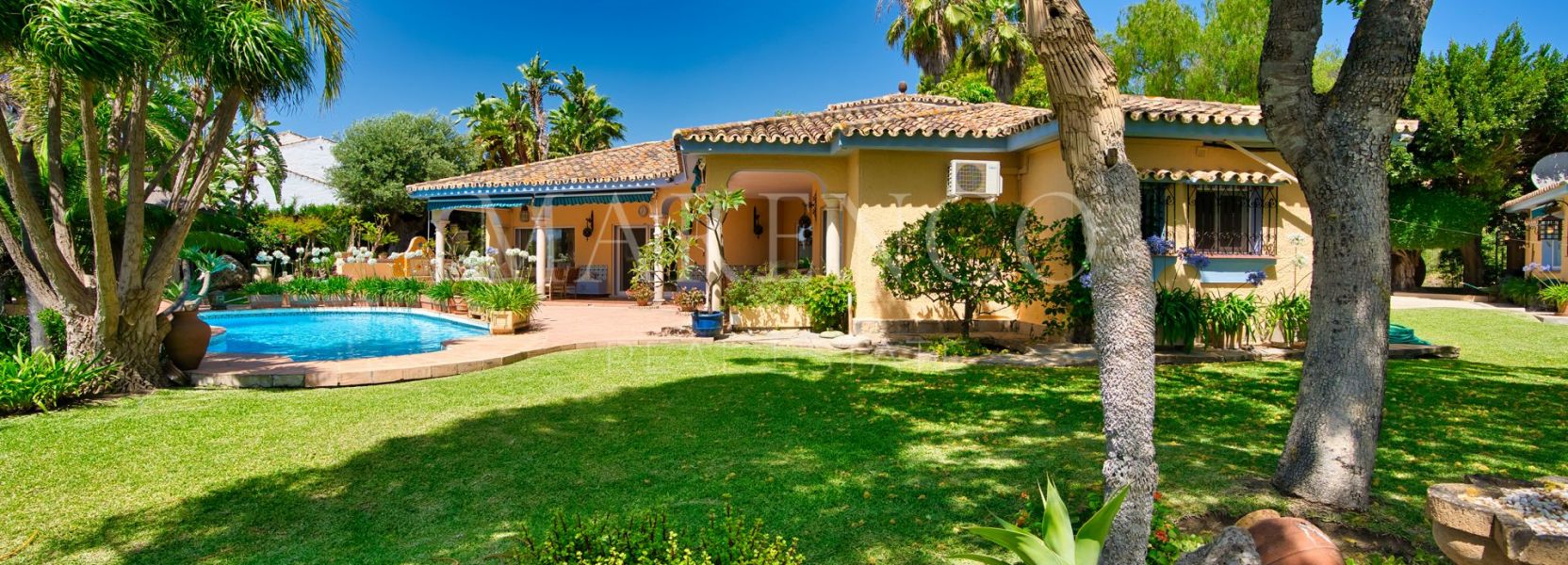 Villa  en Mirador del Paraiso, Benahavis