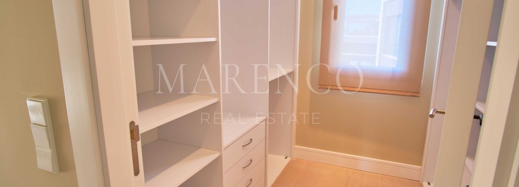 Villa  in Mirador del Paraiso, Benahavis