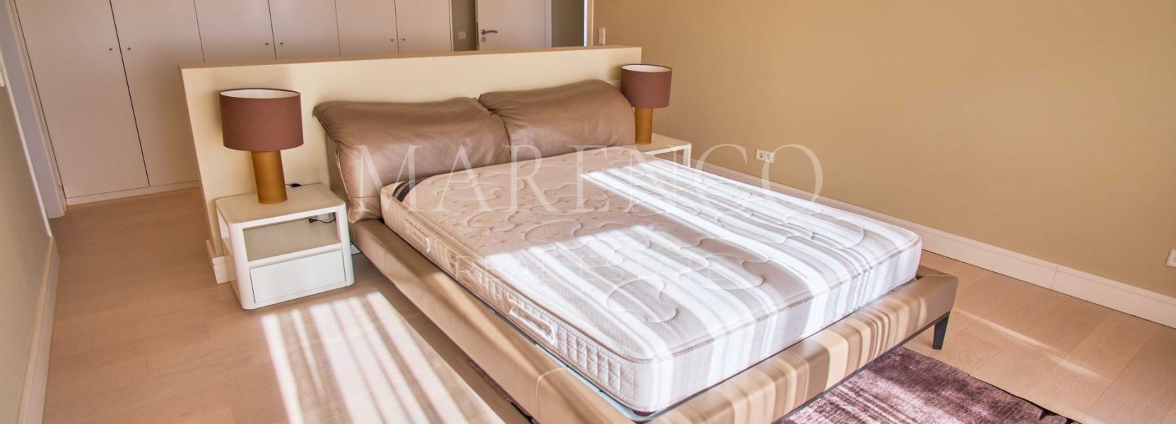 Villa  in Mirador del Paraiso, Benahavis