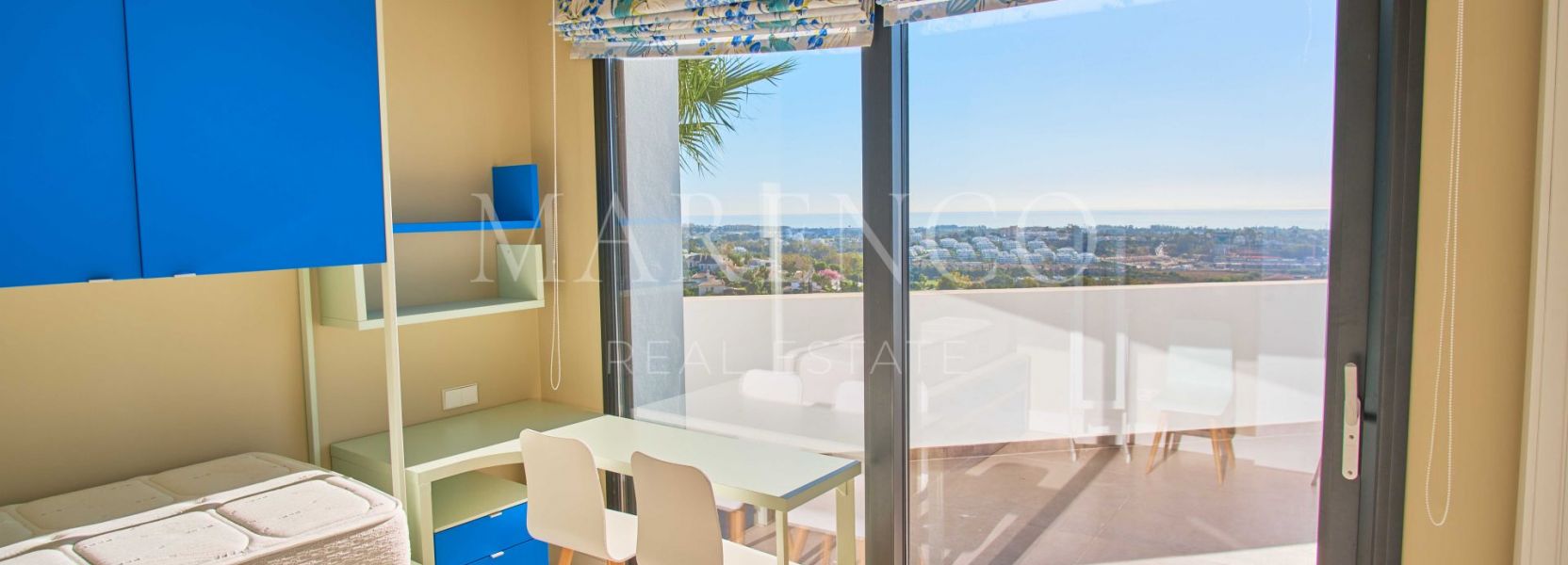 Villa  in Mirador del Paraiso, Benahavis