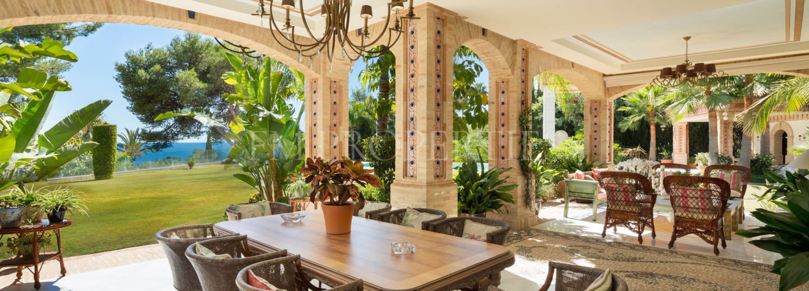 Villa  in Sierra Blanca, Marbella Golden Mile, Marbella