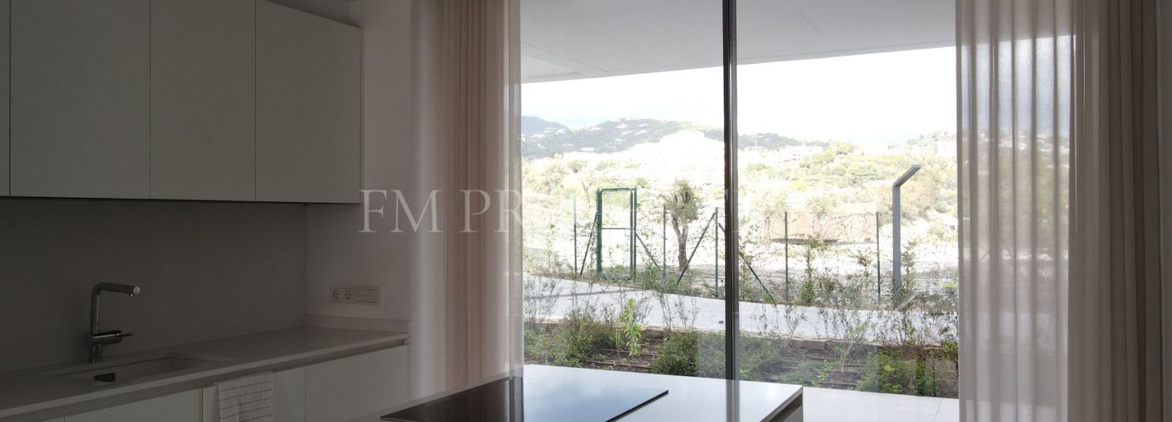 Ground Floor Apartment  in Los Arqueros, Benahavis