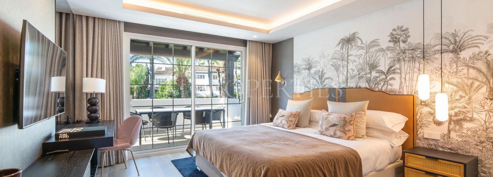 Apartment  in Puente Romano, Marbella Golden Mile, Marbella