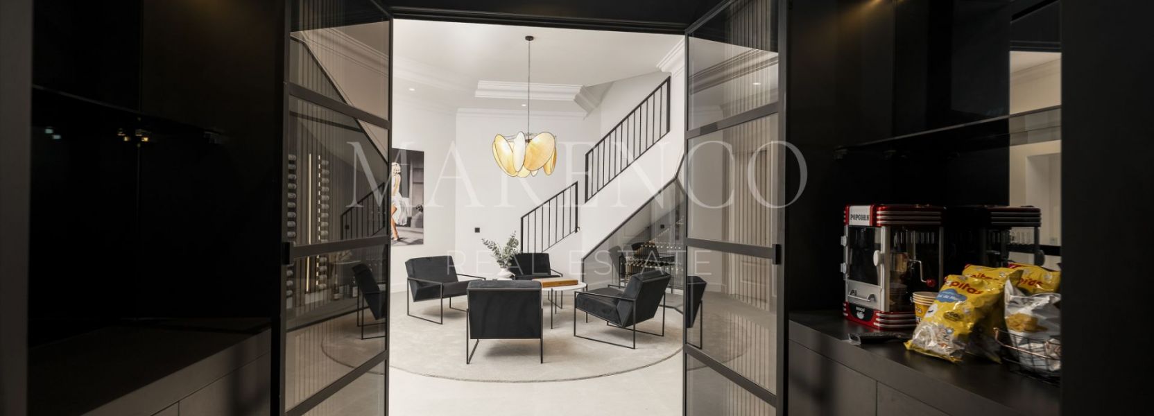 Villa  in Los Flamingos, Benahavis