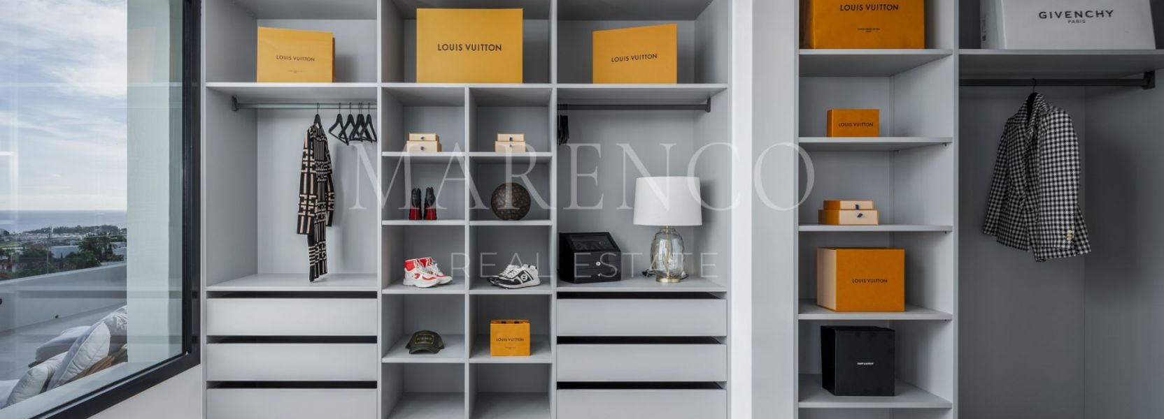 Villa  in Los Flamingos, Benahavis