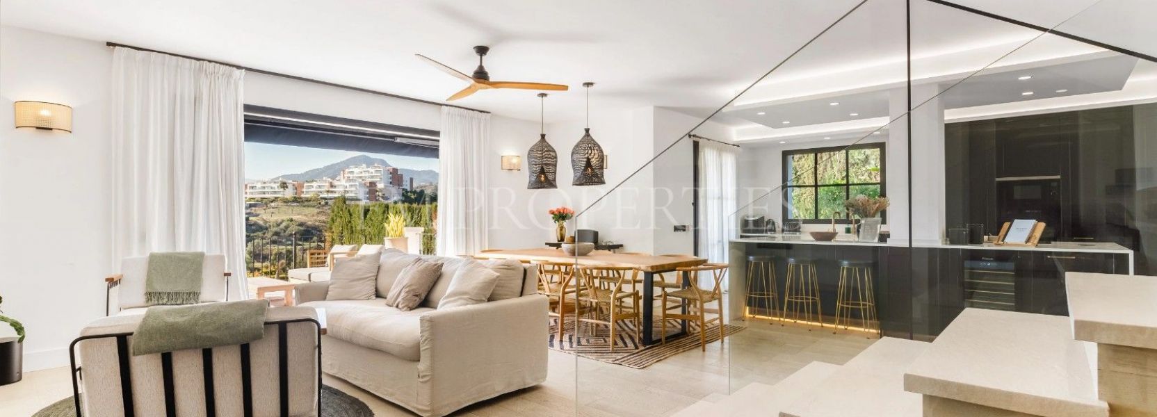 Villa  en Puerto del Capitan, Benahavis