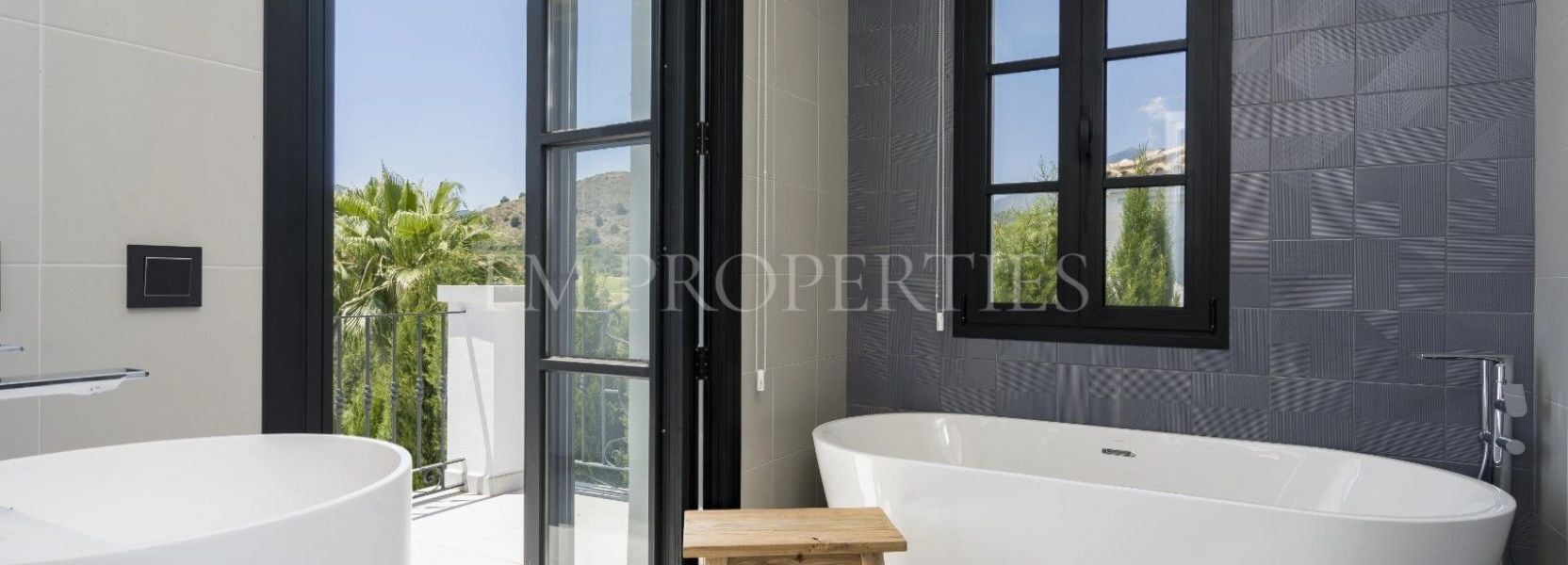 Villa  en Puerto del Capitan, Benahavis