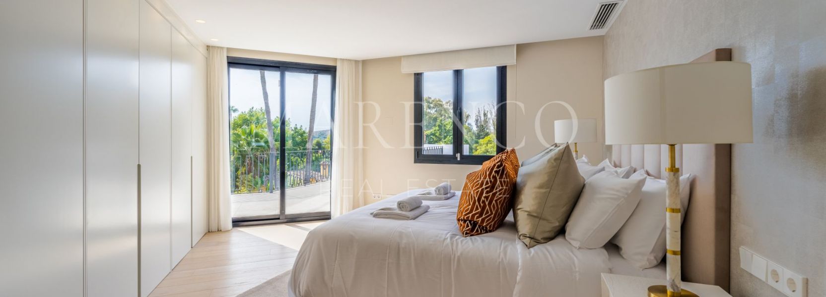 Villa  en El Paraiso, Estepona Este, Estepona