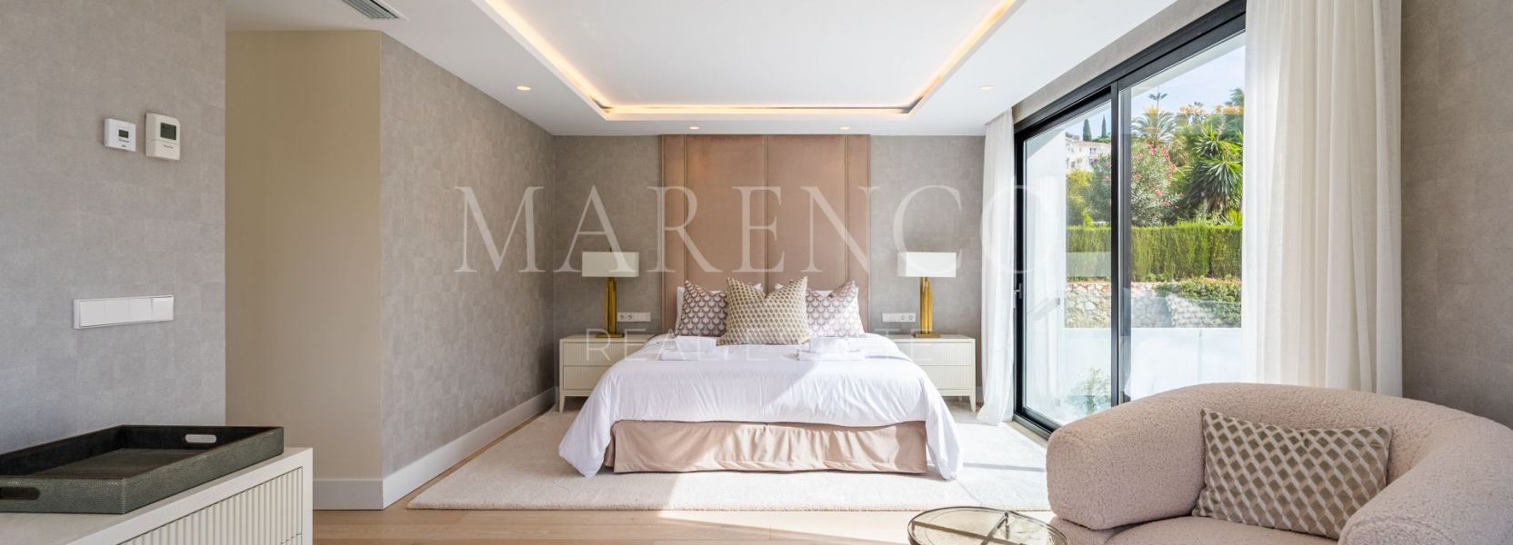 Villa  en El Paraiso, Estepona Este, Estepona