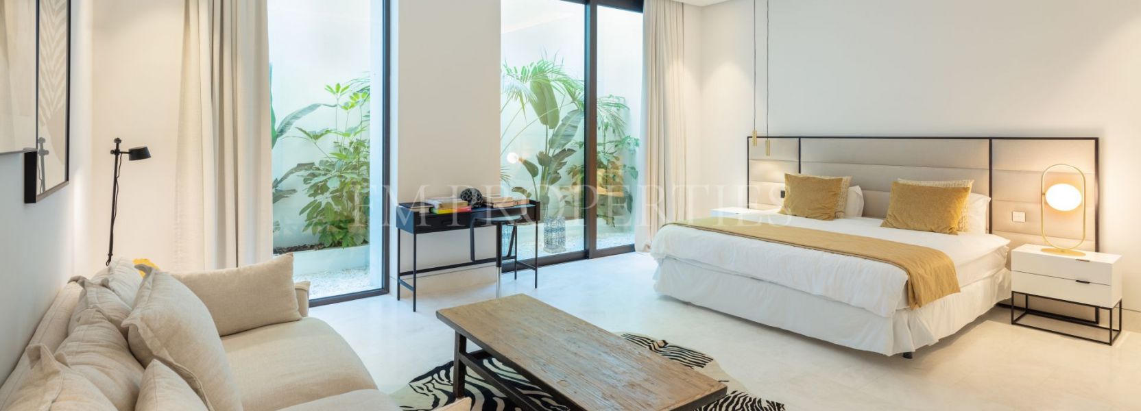 Villa  in La Cerquilla, Nueva Andalucia, Marbella