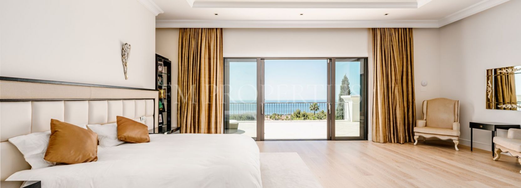 Villa  in Marbella Golden Mile, Marbella