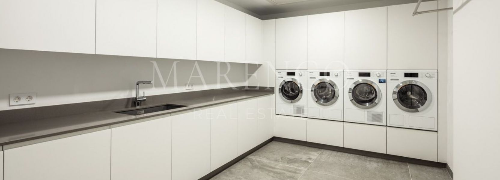 Villa  in The Hills, Benahavis