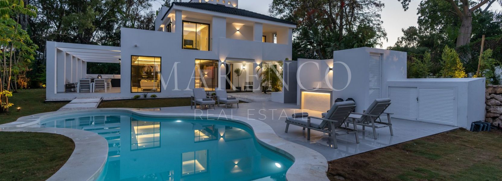 Villa  in Las Brisas, Nueva Andalucia, Marbella