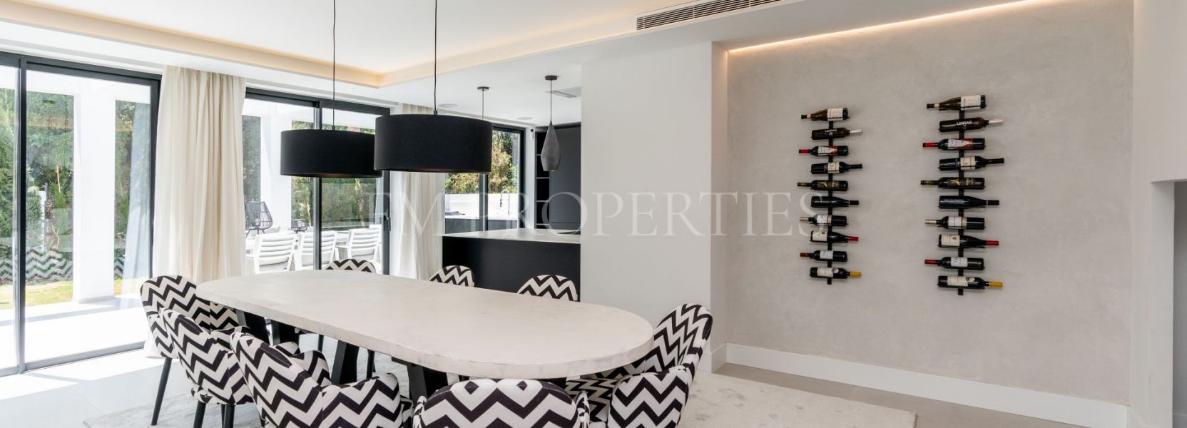 Villa  in Las Brisas, Nueva Andalucia, Marbella