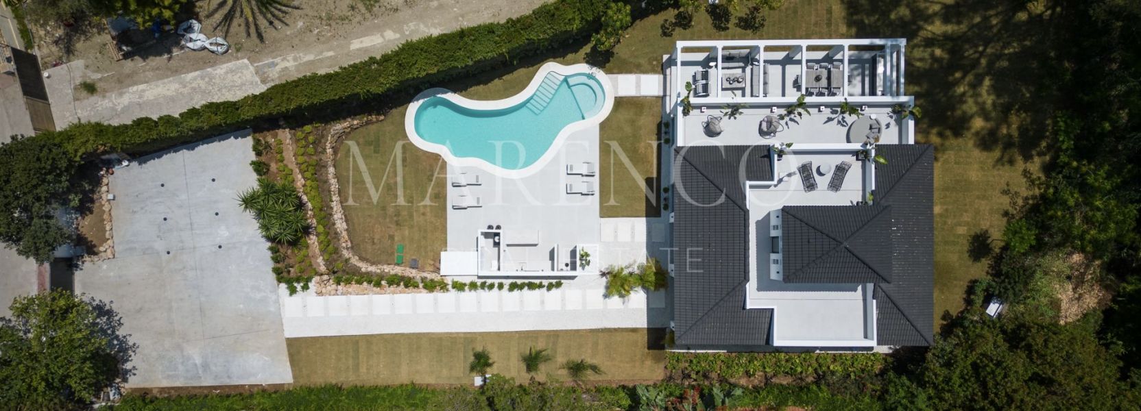 Villa  in Las Brisas, Nueva Andalucia, Marbella