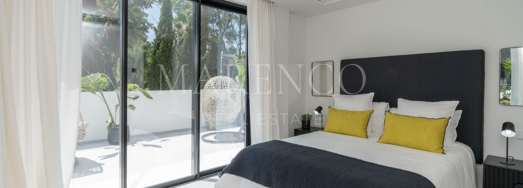 Villa  in Las Brisas, Nueva Andalucia, Marbella