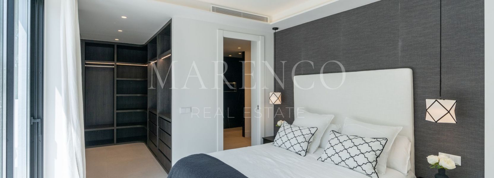 Villa  in Las Brisas, Nueva Andalucia, Marbella