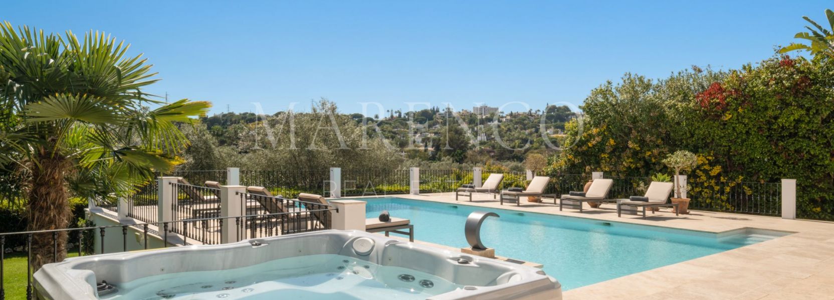 Villa  in Parcelas del Golf, Nueva Andalucia, Marbella