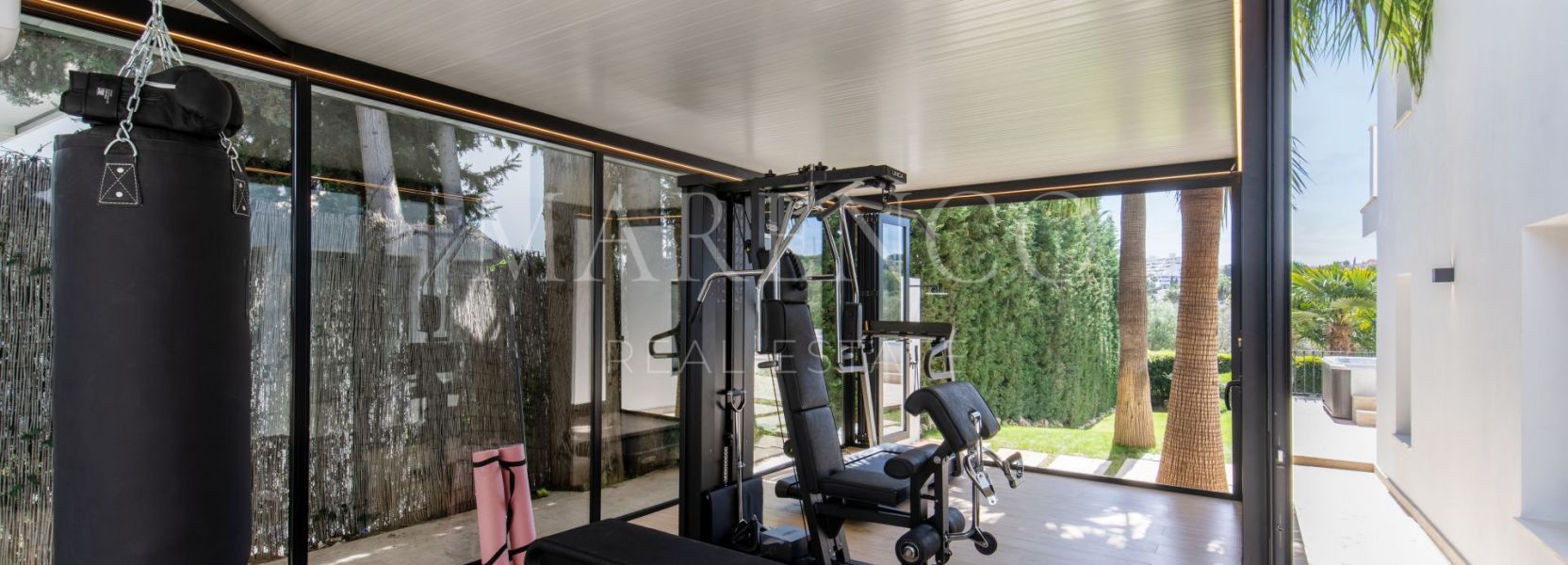 Villa  in Parcelas del Golf, Nueva Andalucia, Marbella