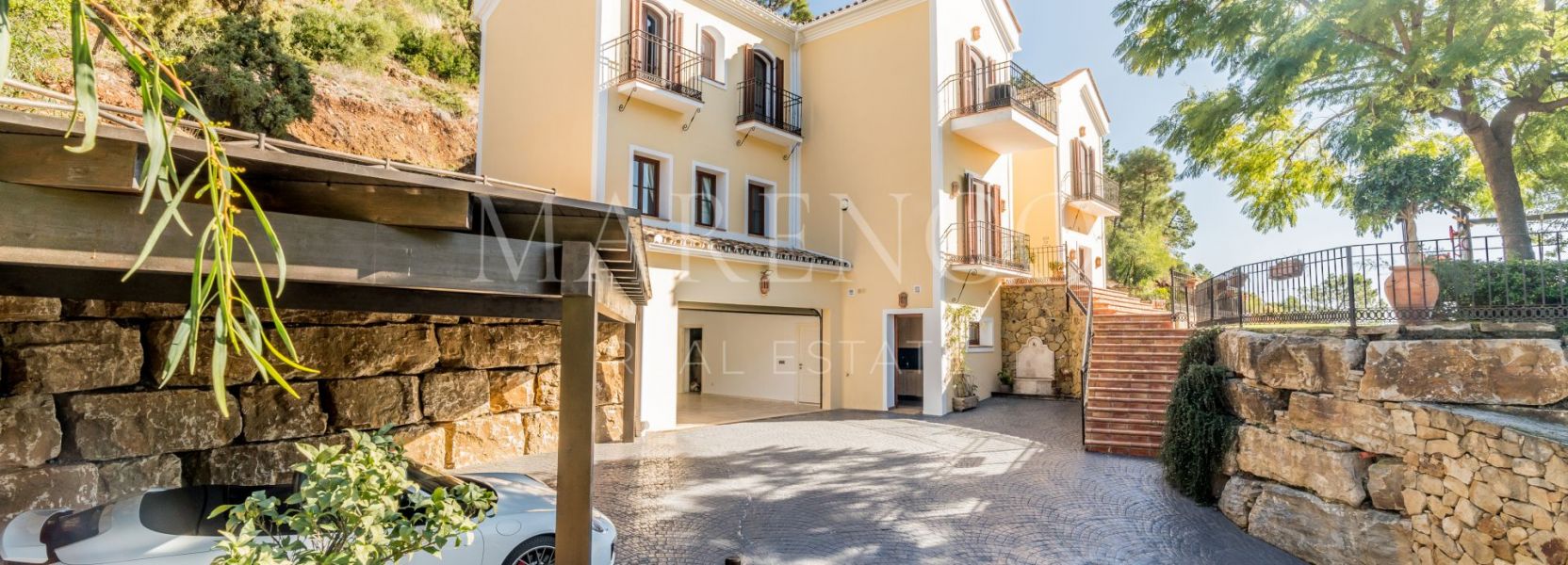 Villa  in El Madroñal, Benahavis