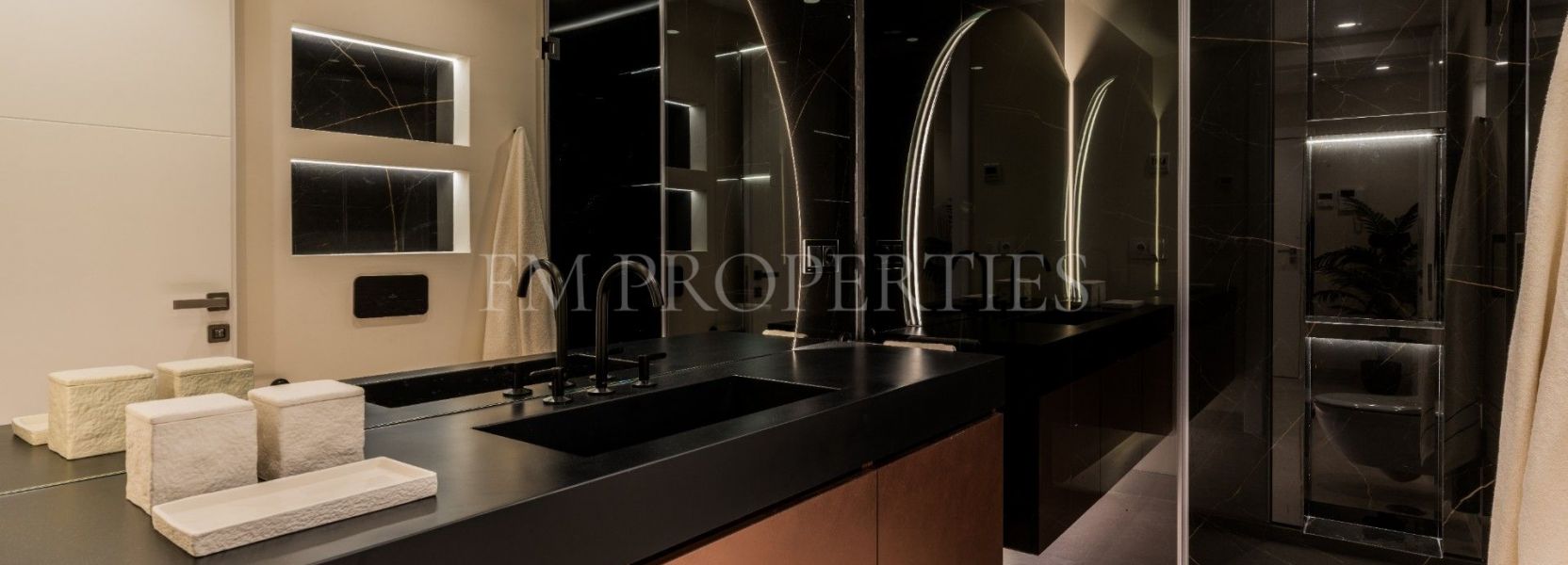 Appartement Terrasse  à Bahía del Velerín, Estepona Est, Estepona