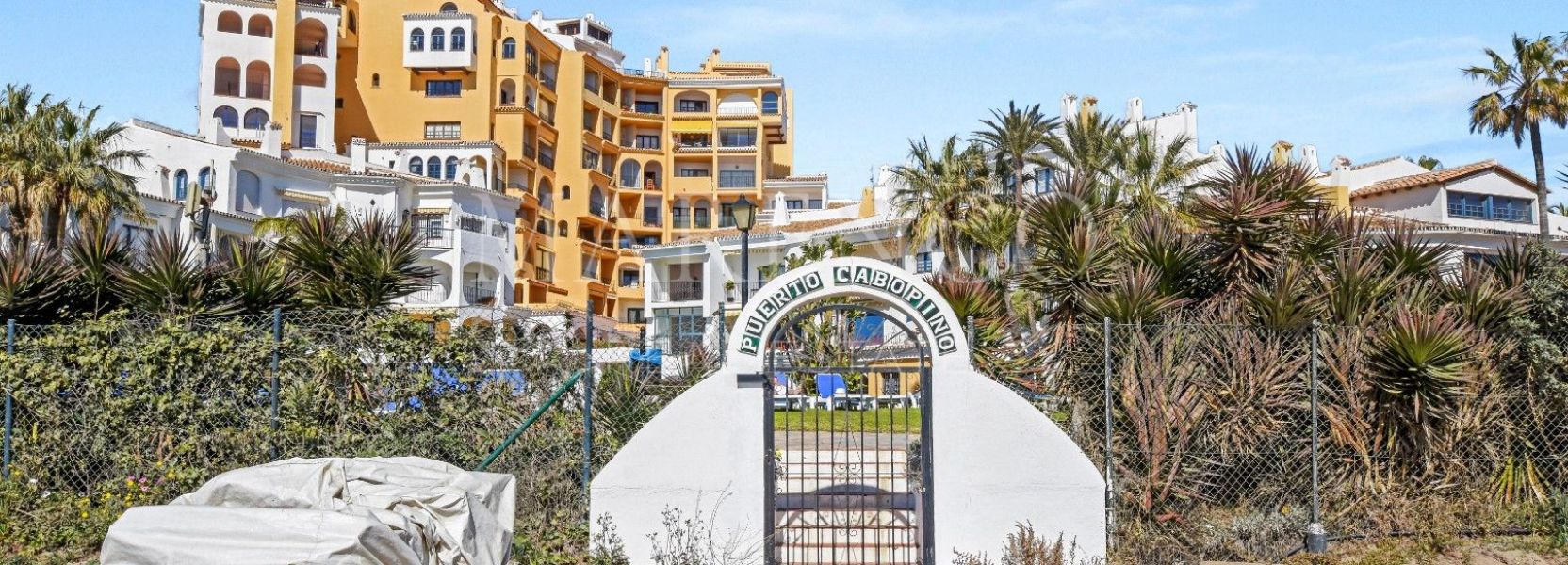 Ground Floor Duplex  in Cabopino, Marbella Ost, Marbella