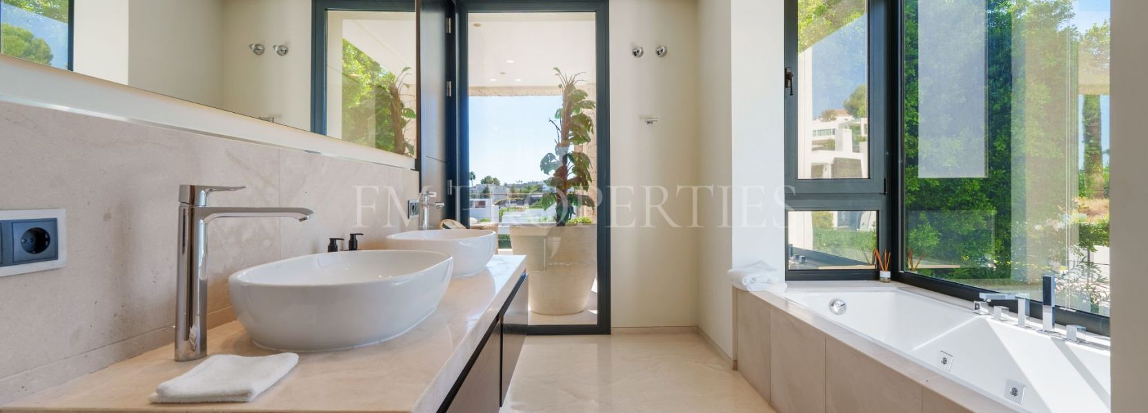 Villa  en Nueva Andalucia, Marbella