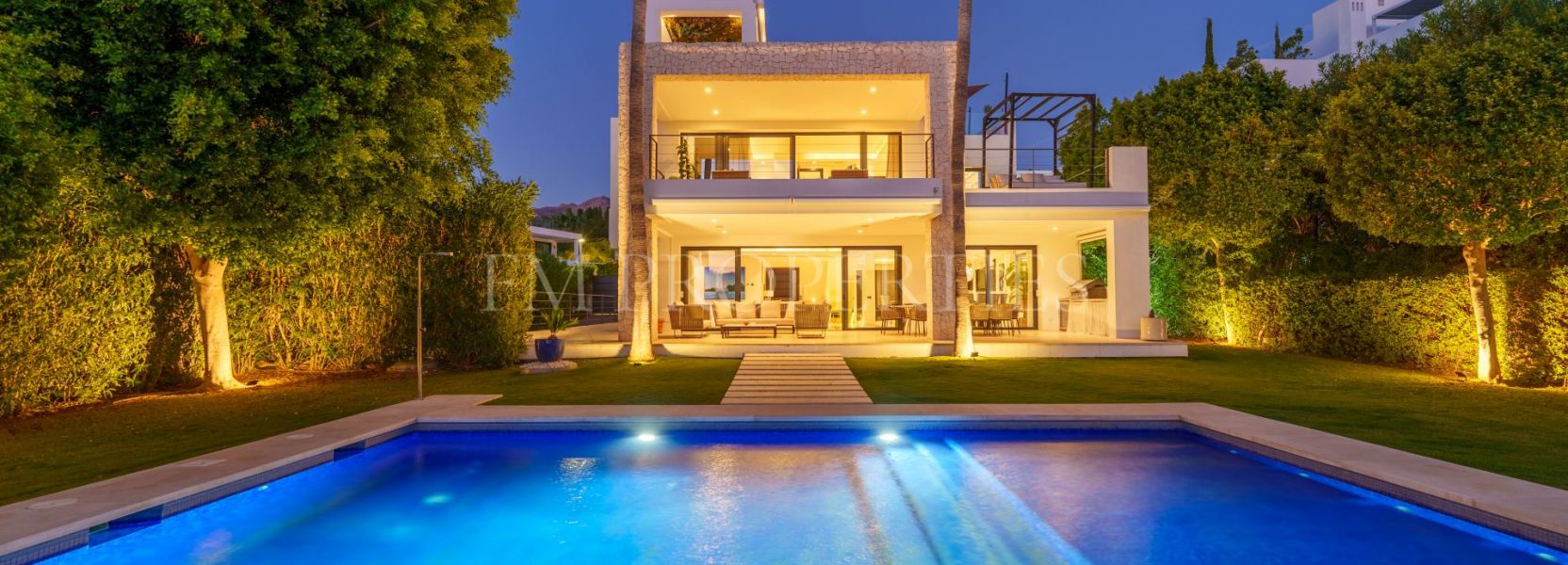 Villa  en Nueva Andalucia, Marbella