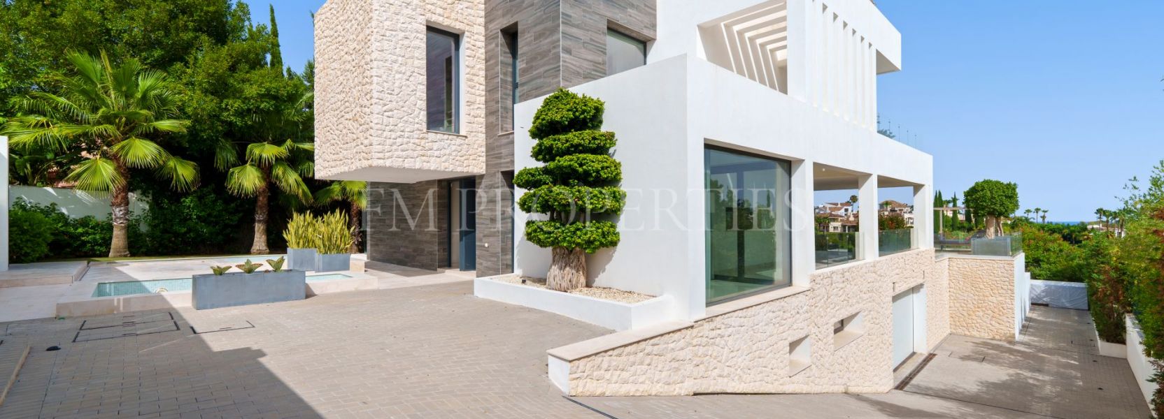 Villa  in Nueva Andalucia, Marbella