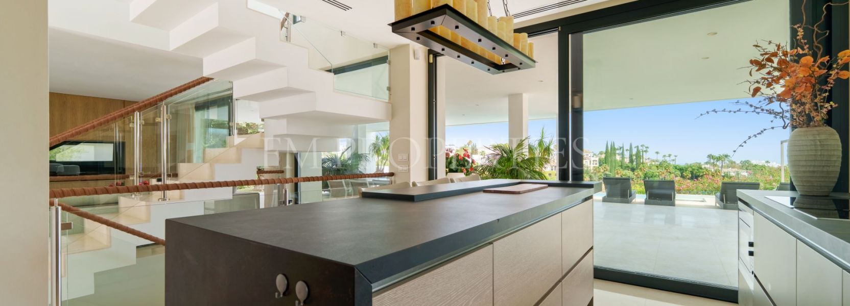 Villa  in Nueva Andalucia, Marbella