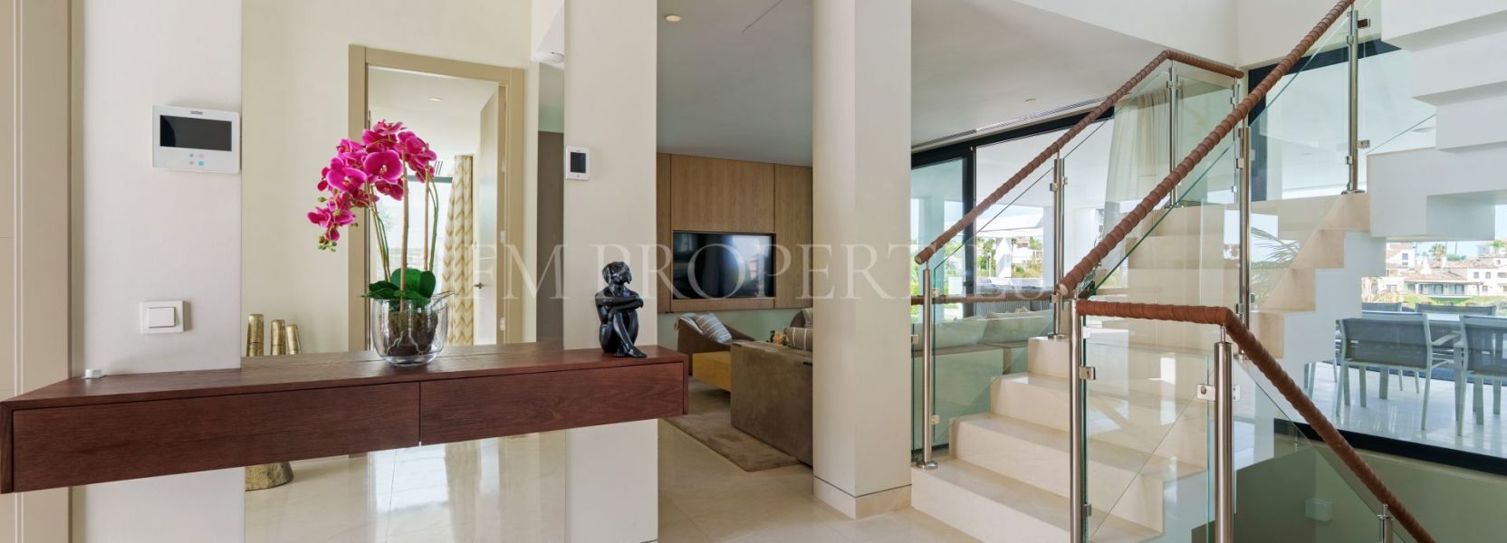 Villa  in Nueva Andalucia, Marbella