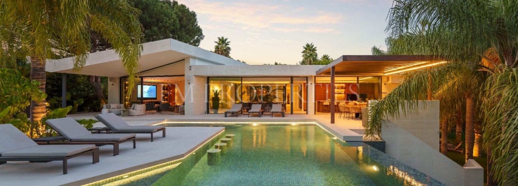 Villa  en Las Chapas, Marbella Este, Marbella