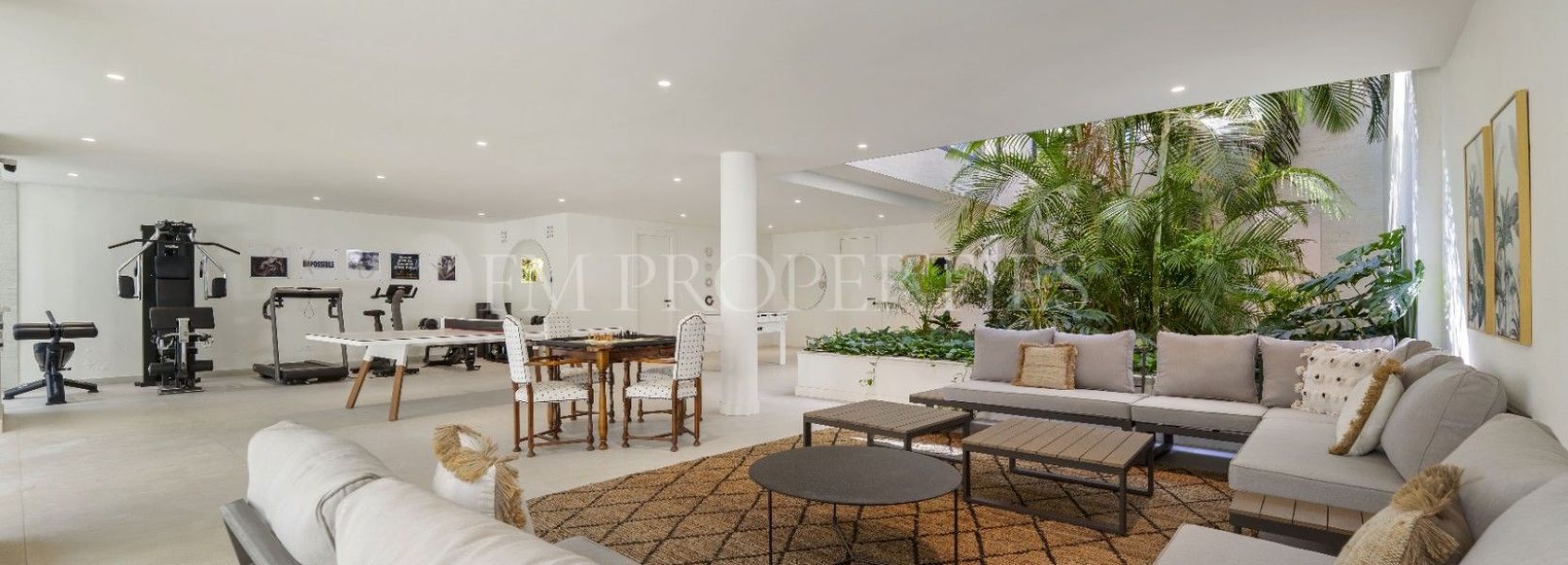 Villa  en Las Chapas, Marbella Este, Marbella