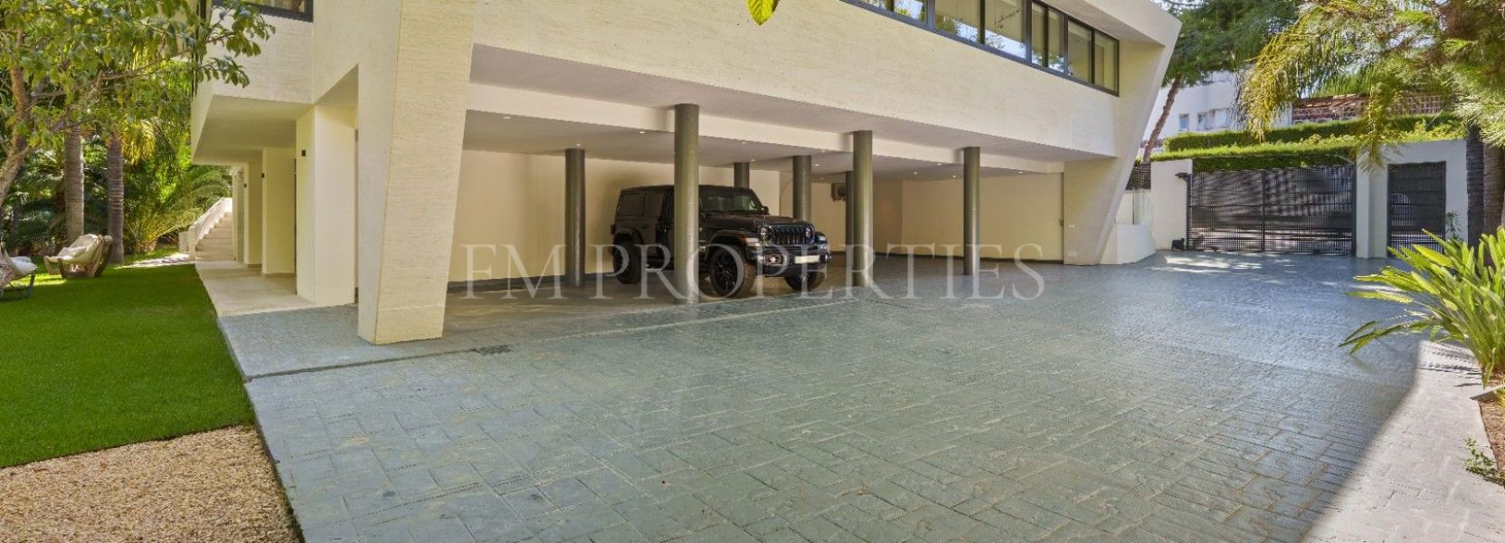 Villa  en Las Chapas, Marbella Este, Marbella